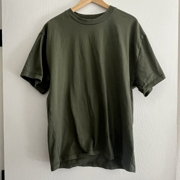 as colour heavy tee Size Large Color: Cypress RRP $30 - Picture 1 of 2